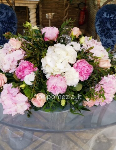 Centrotavola di rose