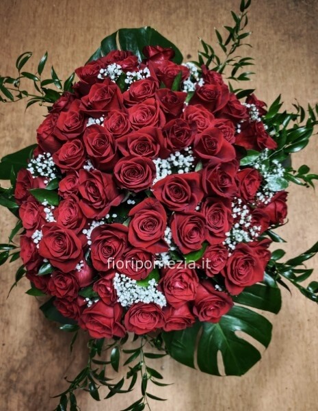 Rose rosse a dozzine (stelo lungo)